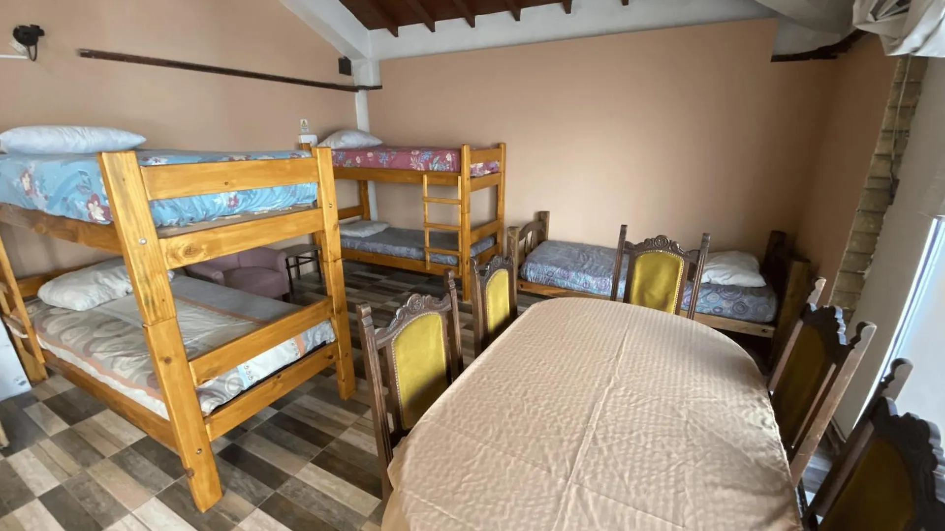 Open House Hostel ميندوزا 0*,  الأرجنتين
