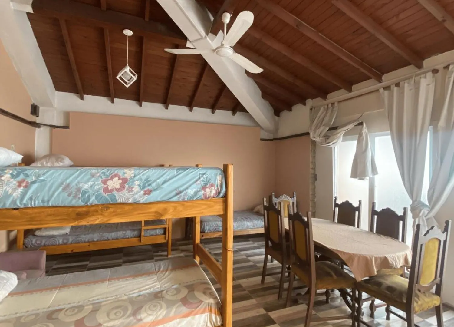 Open House Hostel ميندوزا الأرجنتين